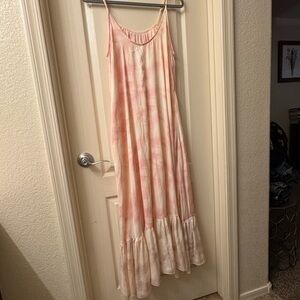 Chic Tie-Dye Maxi Dress in Pink Hues